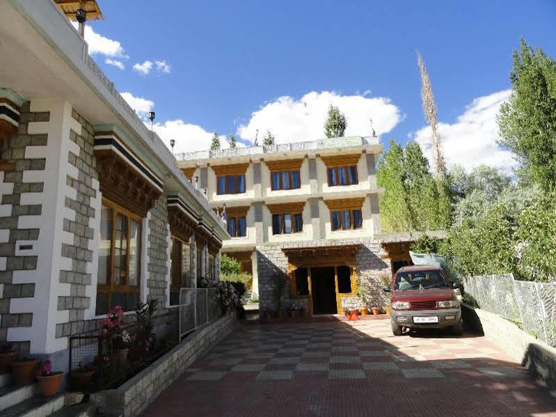 Cho Palace Leh Exterior foto